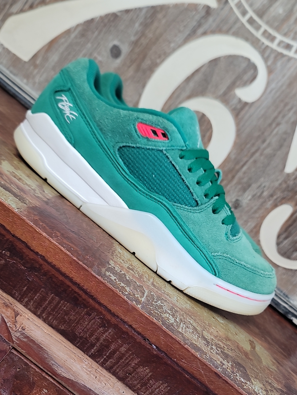 Nike Air Jordan Flight Court 'Malachite' Mens 8 Good Condition